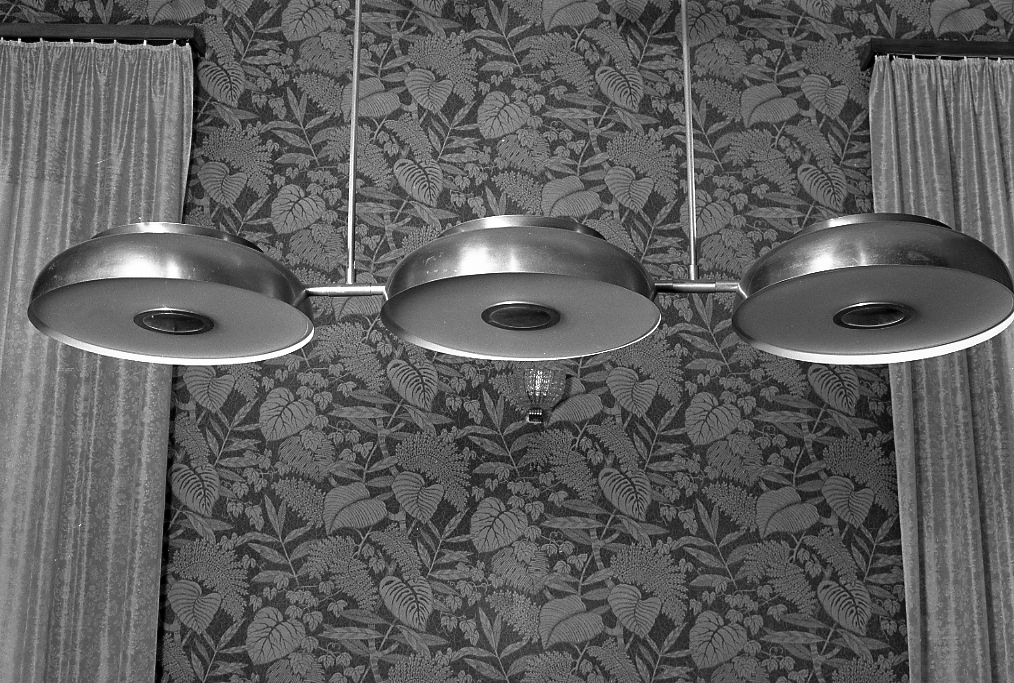 lampadario - a bracci - manifattura emiliano-romagnola (prima metà sec. XX)