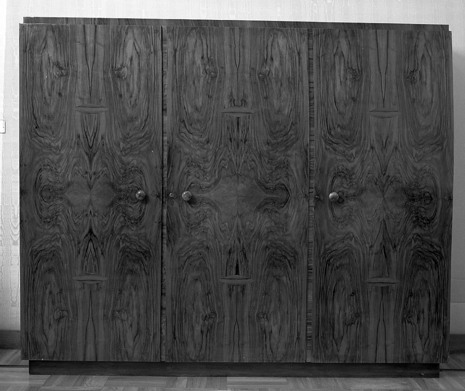 armadio - manifattura emiliano-romagnola (sec. XX)