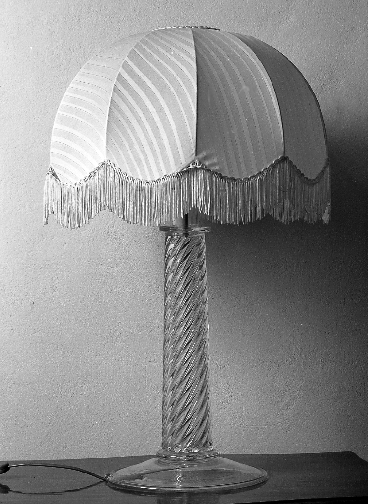 lampada da tavolo - produzione muranese (sec. XX)
