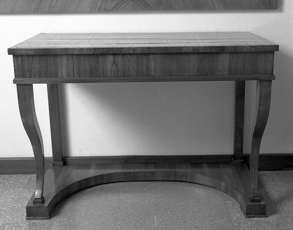 console - manifattura emiliana (prima metà sec. XIX)