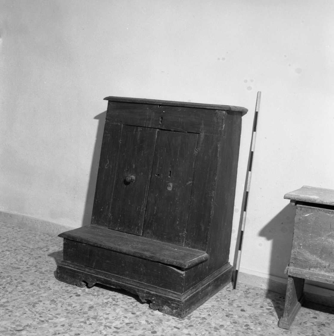 inginocchiatoio - bottega romagnola (fine/inizio secc. XVII/ XVIII)