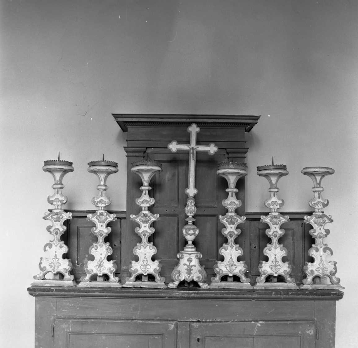 candeliere, serie - bottega romagnola (sec. XVIII)