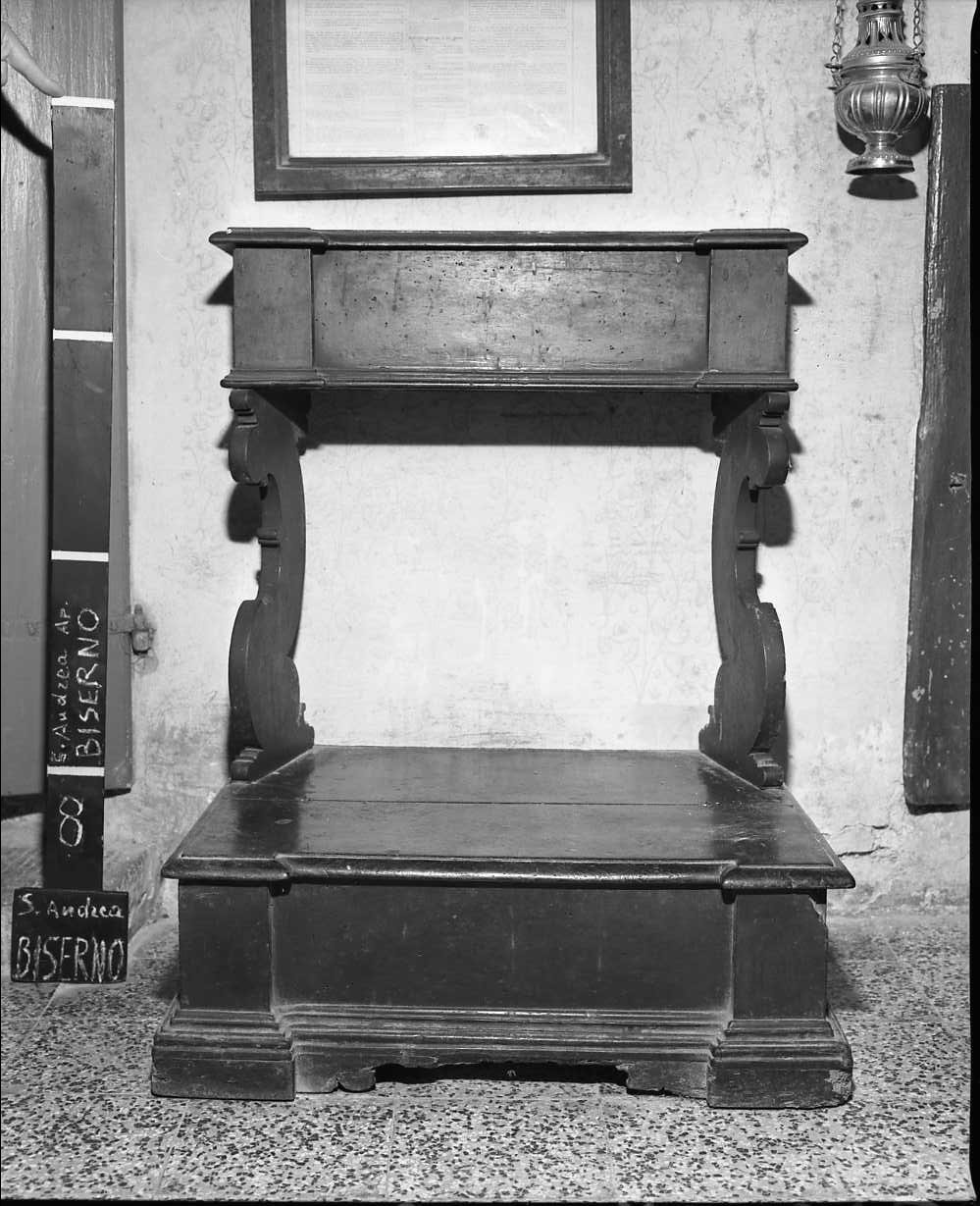 inginocchiatoio - a montanti sagomati - bottega toscana (sec. XVII)