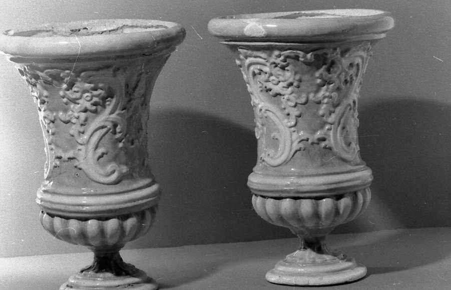 vaso, serie - manifattura Ferniani (metà sec. XVIII)