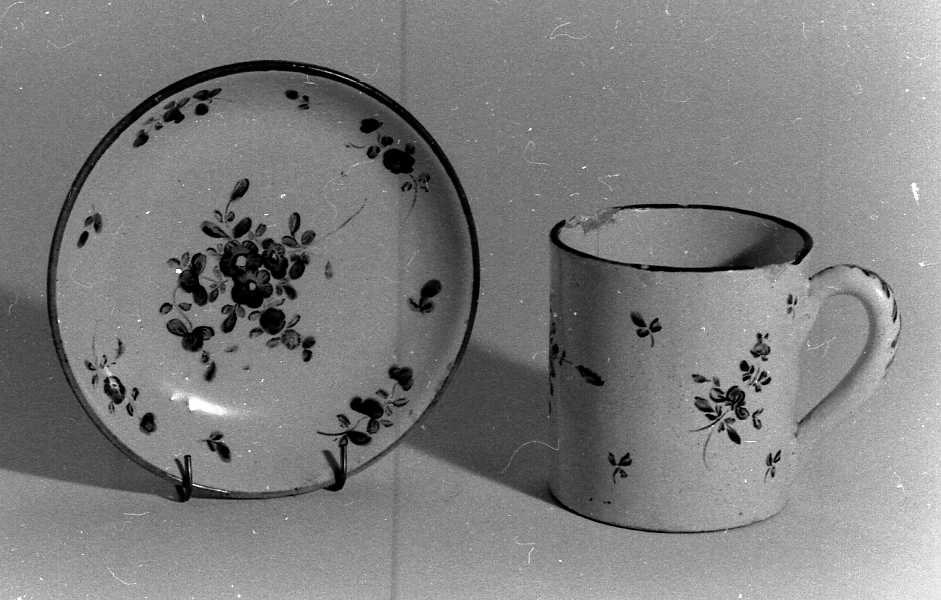 motivo decorativo a mazzolino (servizio da caffè, insieme) - manifattura Ferniani (fine sec. XVIII)