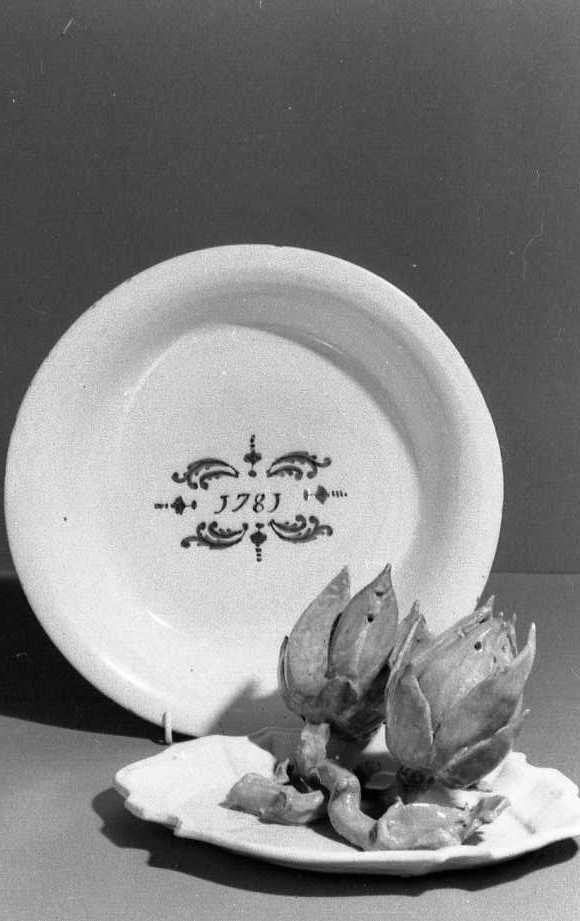 motivi decorativi vegetali (catino) - manifattura Ferniani (sec. XVIII)