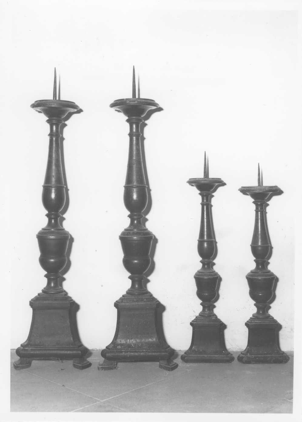 candeliere, serie - bottega romagnola (sec. XVIII)