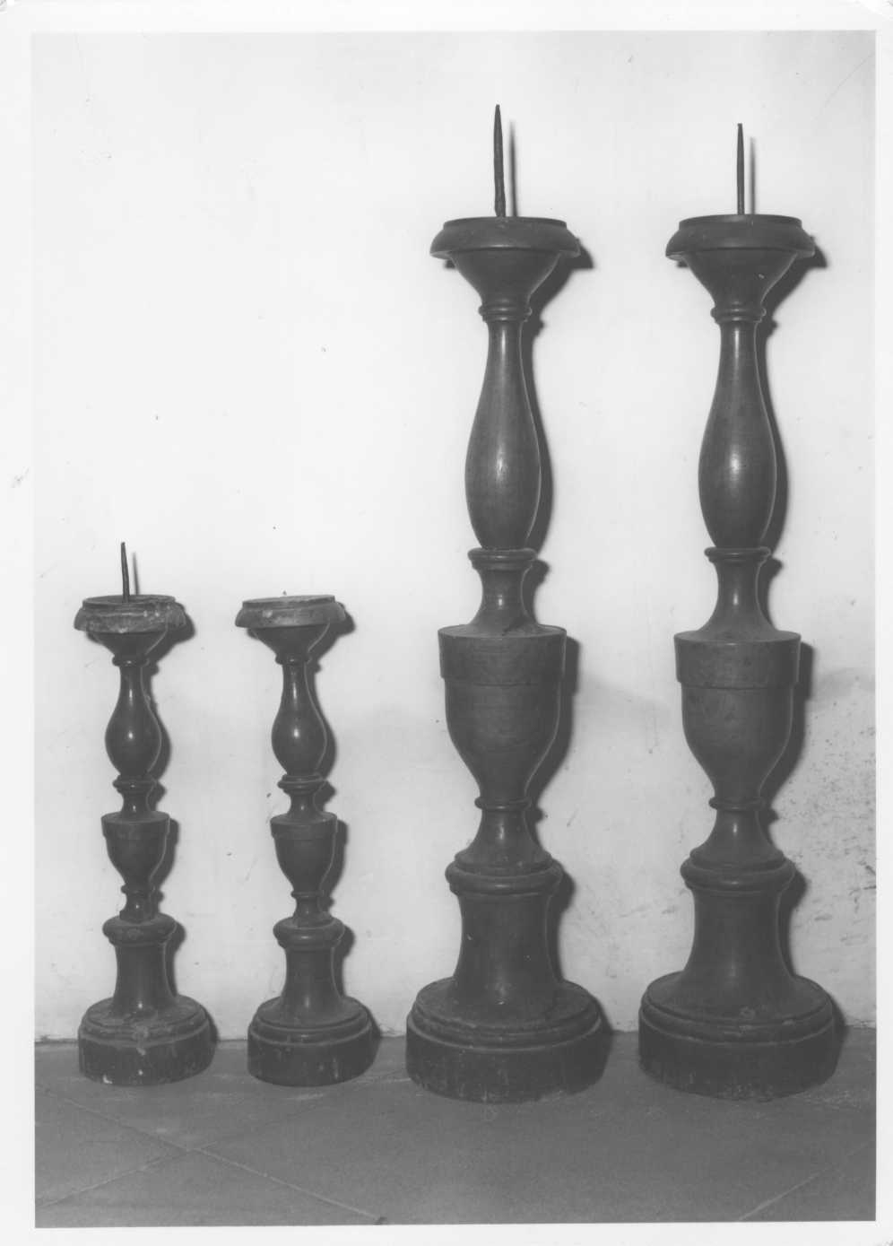 candeliere, serie - bottega romagnola (sec. XIX)