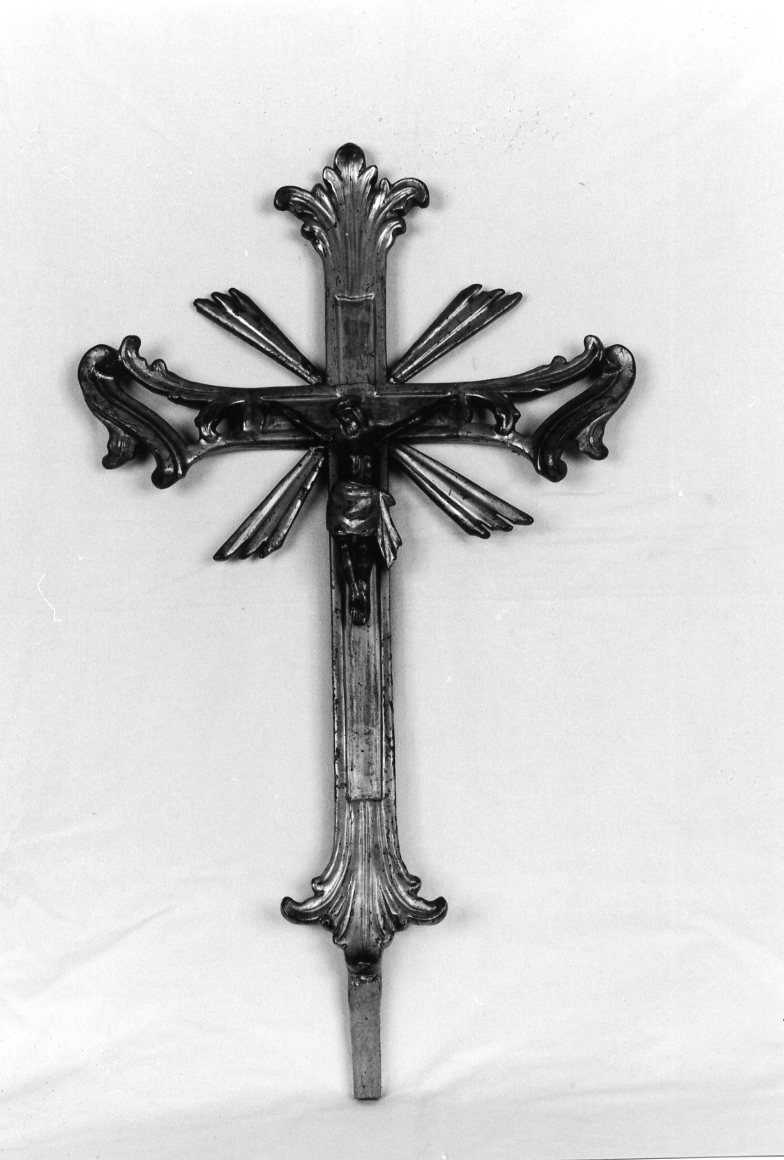 croce processionale - bottega romagnola (seconda metà sec. XVIII)