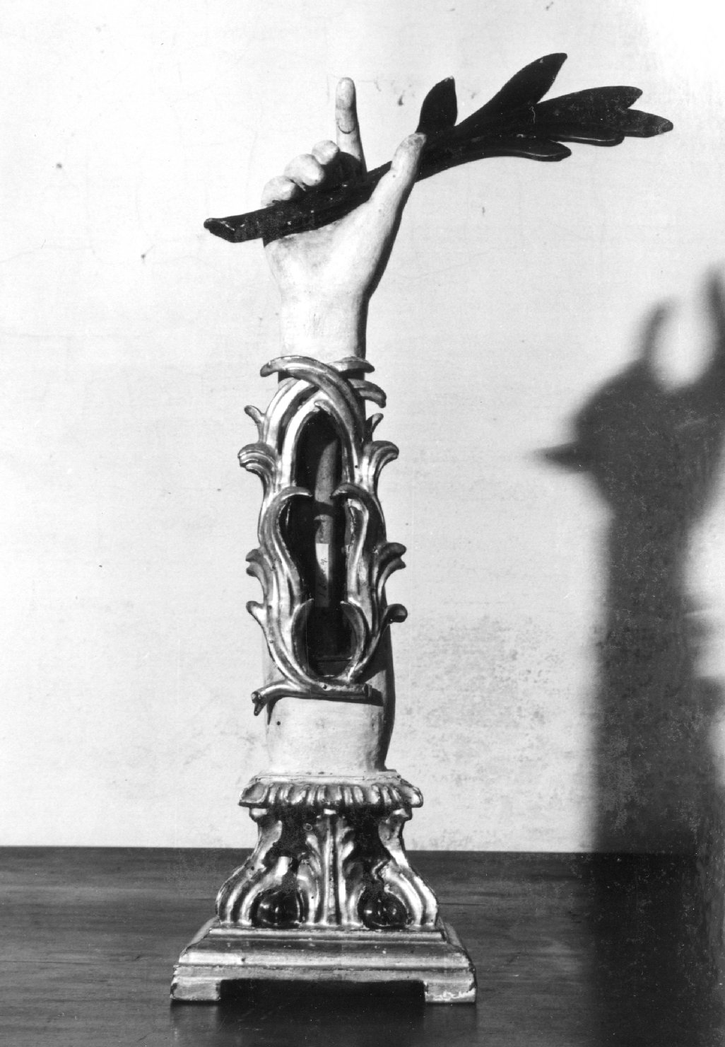 reliquiario antropomorfo - a braccio - produzione romagnola (sec. XVII)