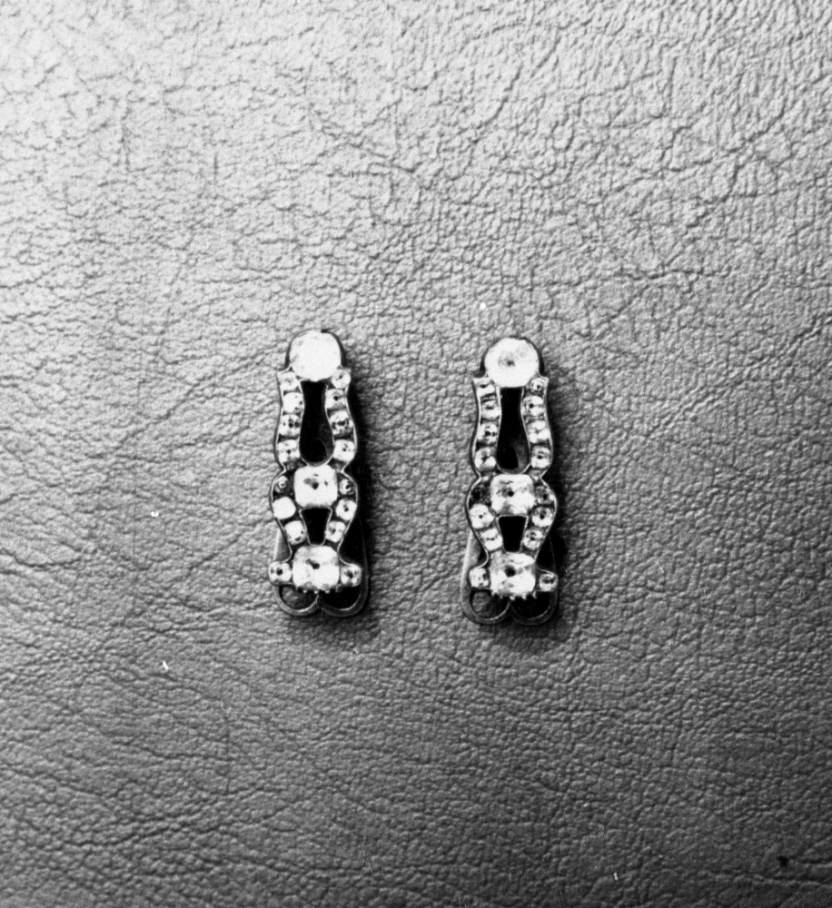 fermaglio per capelli, coppia - produzione italiana (sec. XIX)