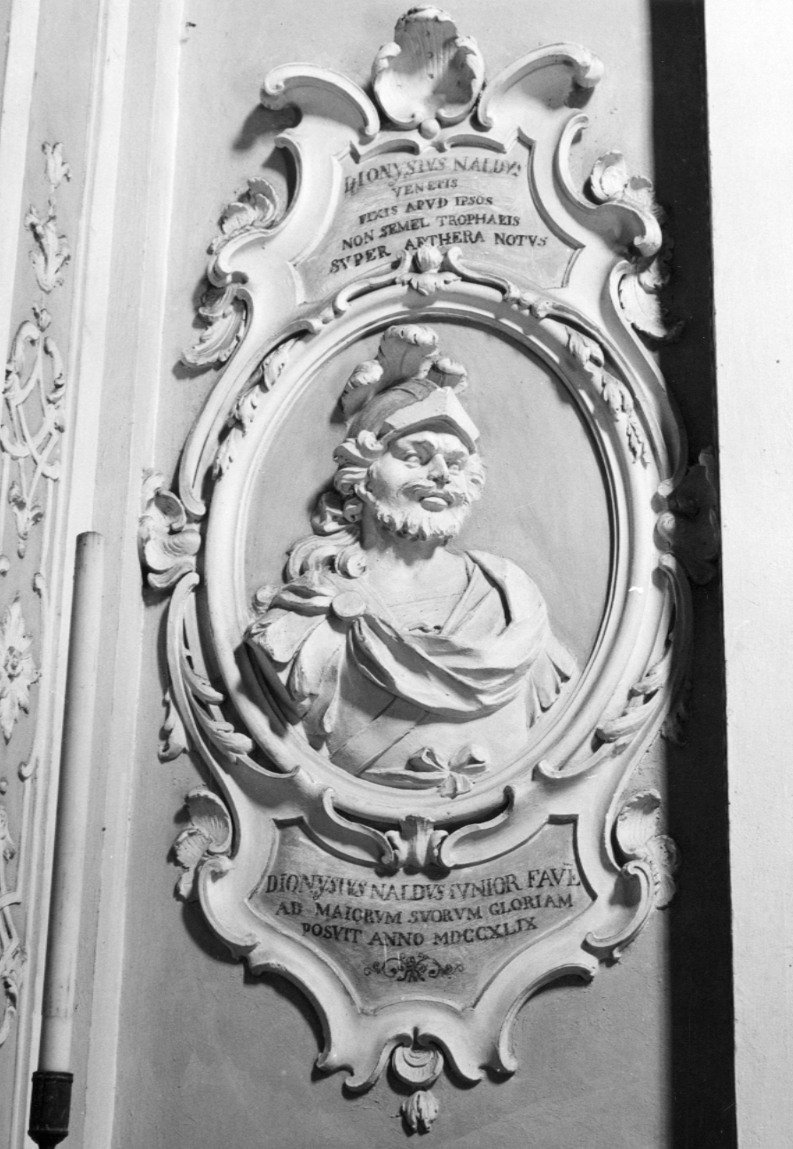 Busto di Dionigi Naldi (rilievo) - bottega emiliano-romagnola (sec. XVIII)