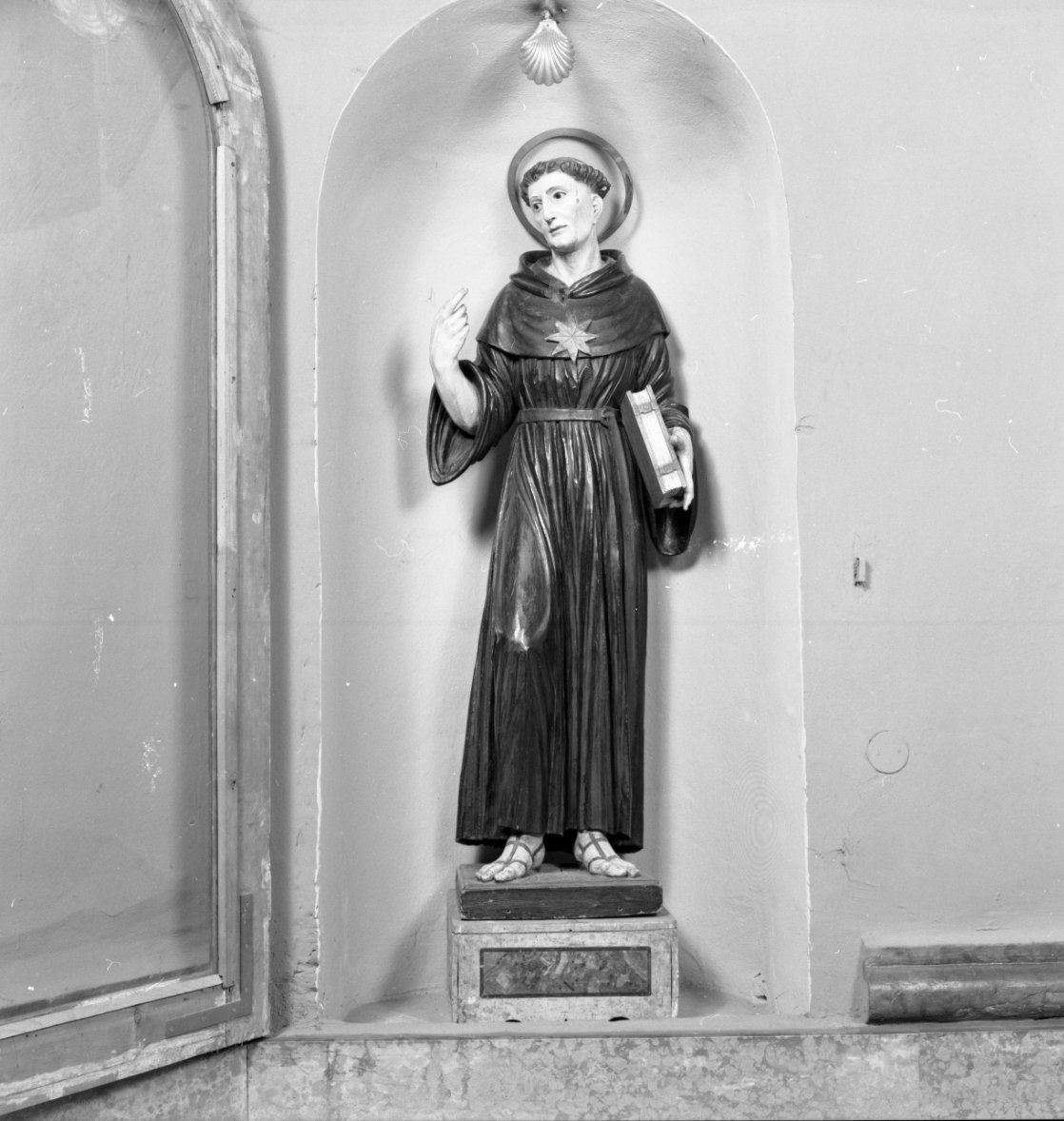 San Nicola da Tolentino (statua, elemento d'insieme) di Gandolfi Tommaso (sec. XVII)