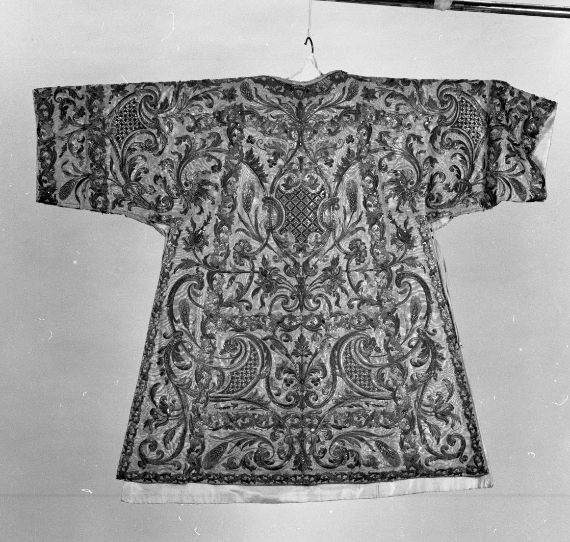 paramento liturgico, insieme - manifattura emiliana (prima metà sec. XVIII)