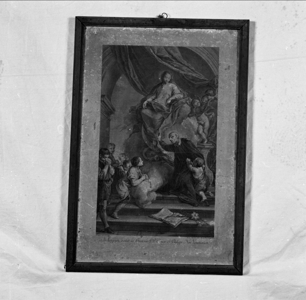 San Filippo Neri e i fanciulli (oggetto devozionale incorniciato) di Cignaroli Giambettino, Maggiotto Francesco, Viero Teodoro (seconda metà sec. XVIII)