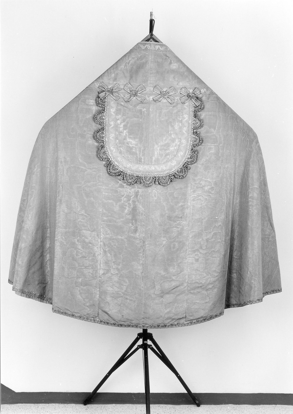 paramento liturgico, insieme - manifattura italiana (sec. XVIII)