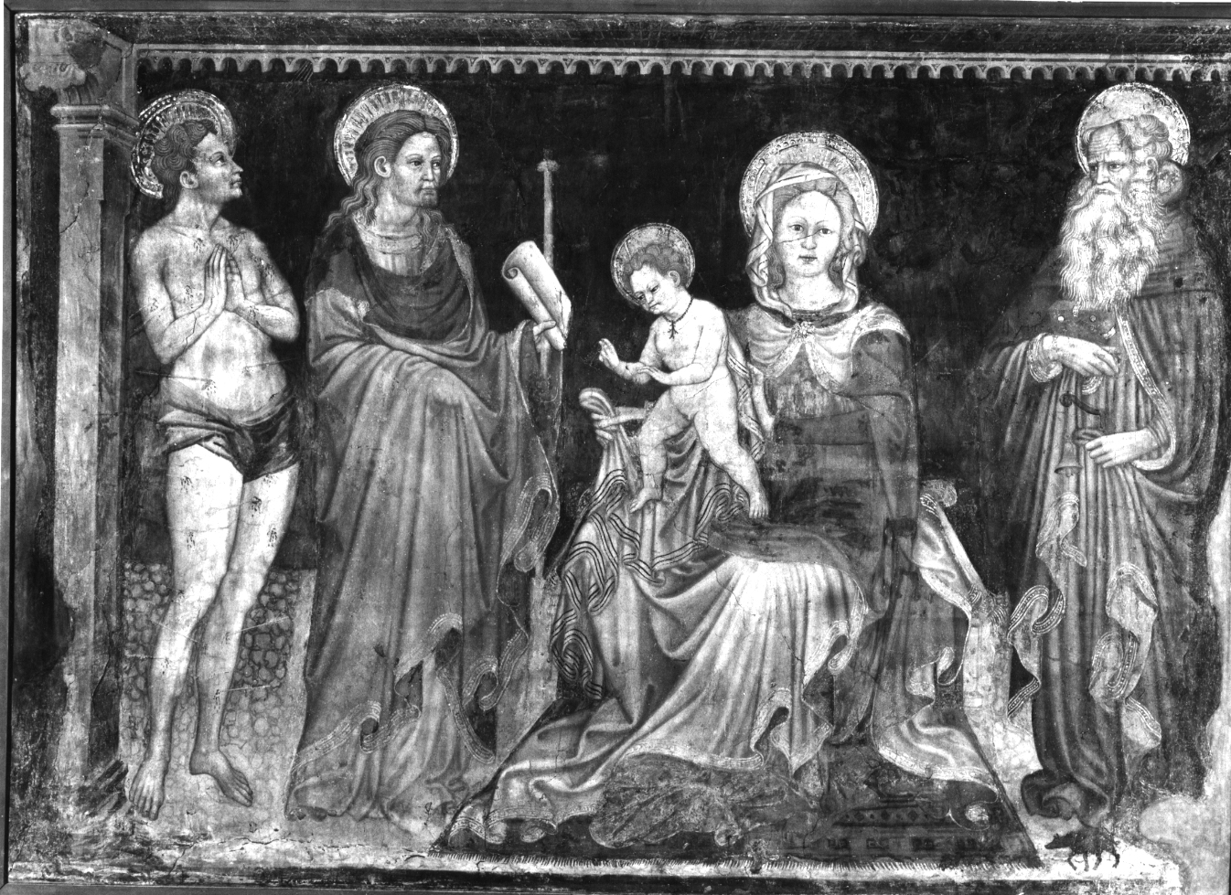 Madonna con Bambino tra San Sebastiano, San Giacomo Maggiore e Sant'Antonio Abate (dipinto murale, frammento) di Maestro di Casa Pendaglia (sec. XV)