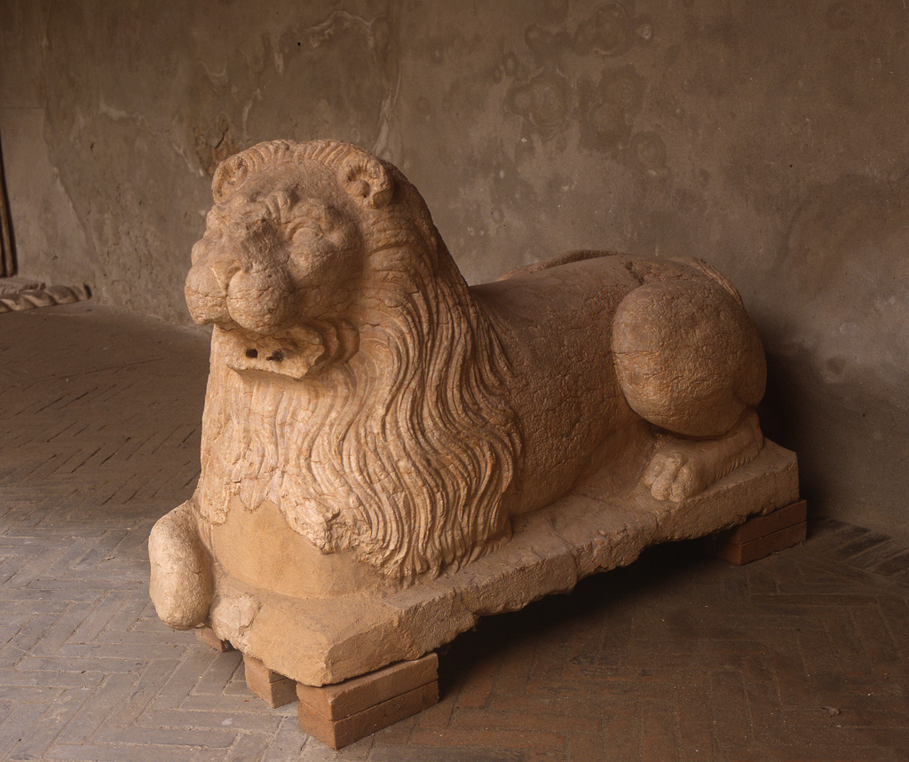 leone (scultura, elemento d'insieme) - ambito Italia settentrionale (?) (sec. XIV)