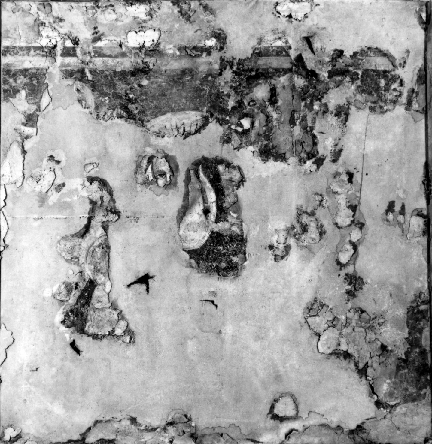 Madonna dell'Umiltà (?) (dipinto murale, frammento) - ambito veneto-emiliano (fine sec. XIV)
