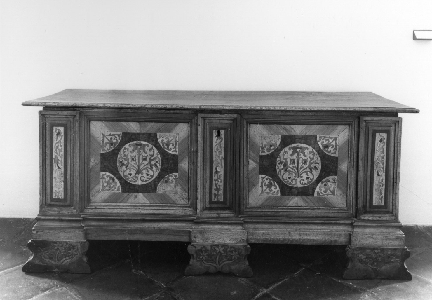 cassapanca - manifattura emiliana (sec. XVI)