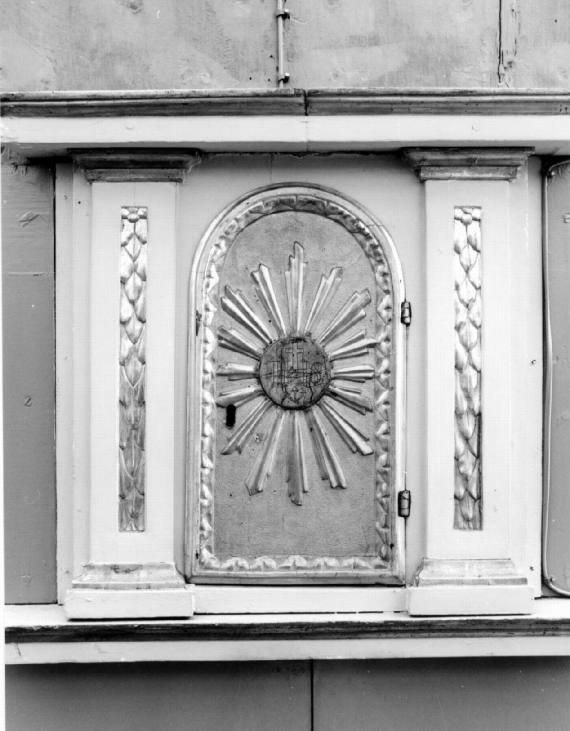 tabernacolo - a frontale architettonico - ambito faentino (fine sec. XVIII)