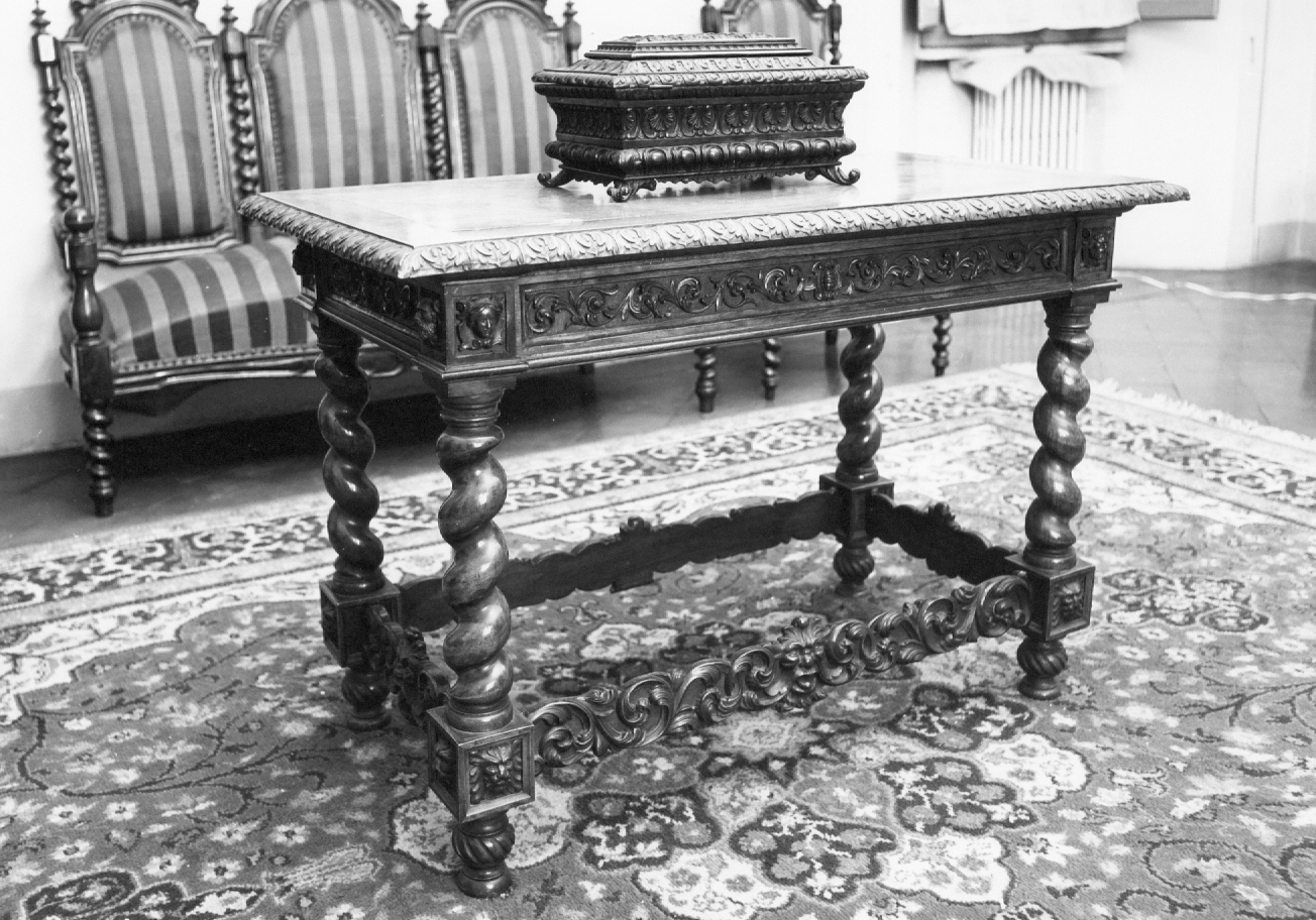 tavolino - produzione lombarda (fine sec. XIX)