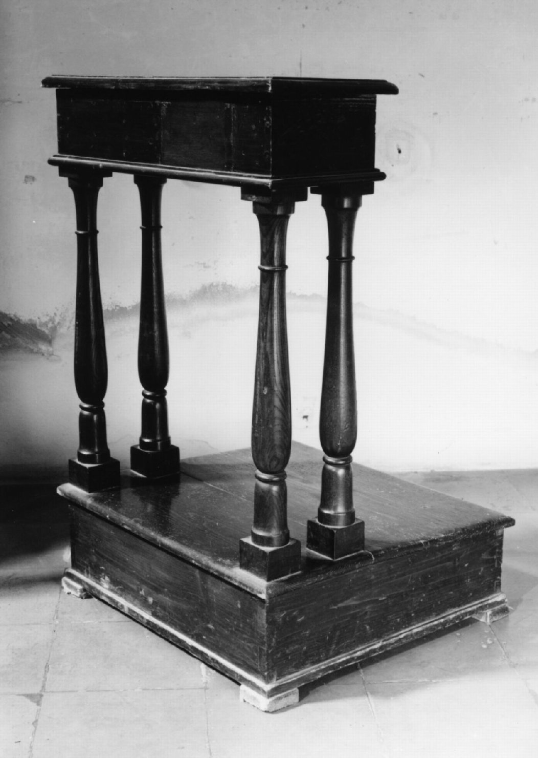 inginocchiatoio - ambito faentino (prima metà sec. XIX)