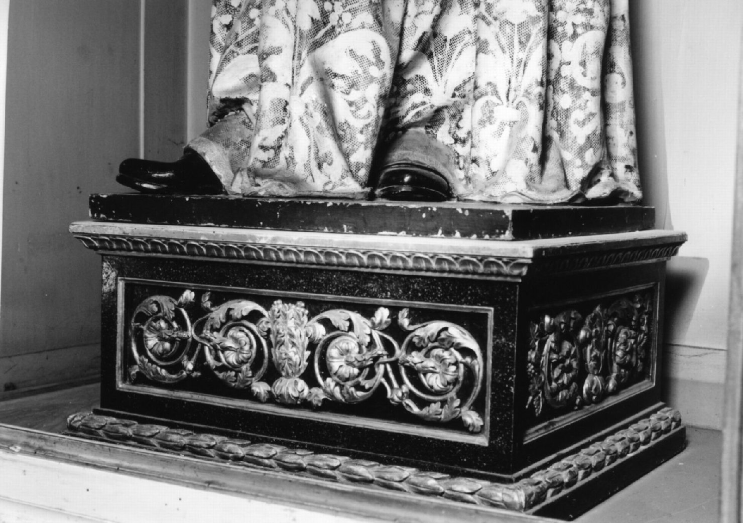 piedistallo di statua - ambito faentino (prima metà sec. XIX)