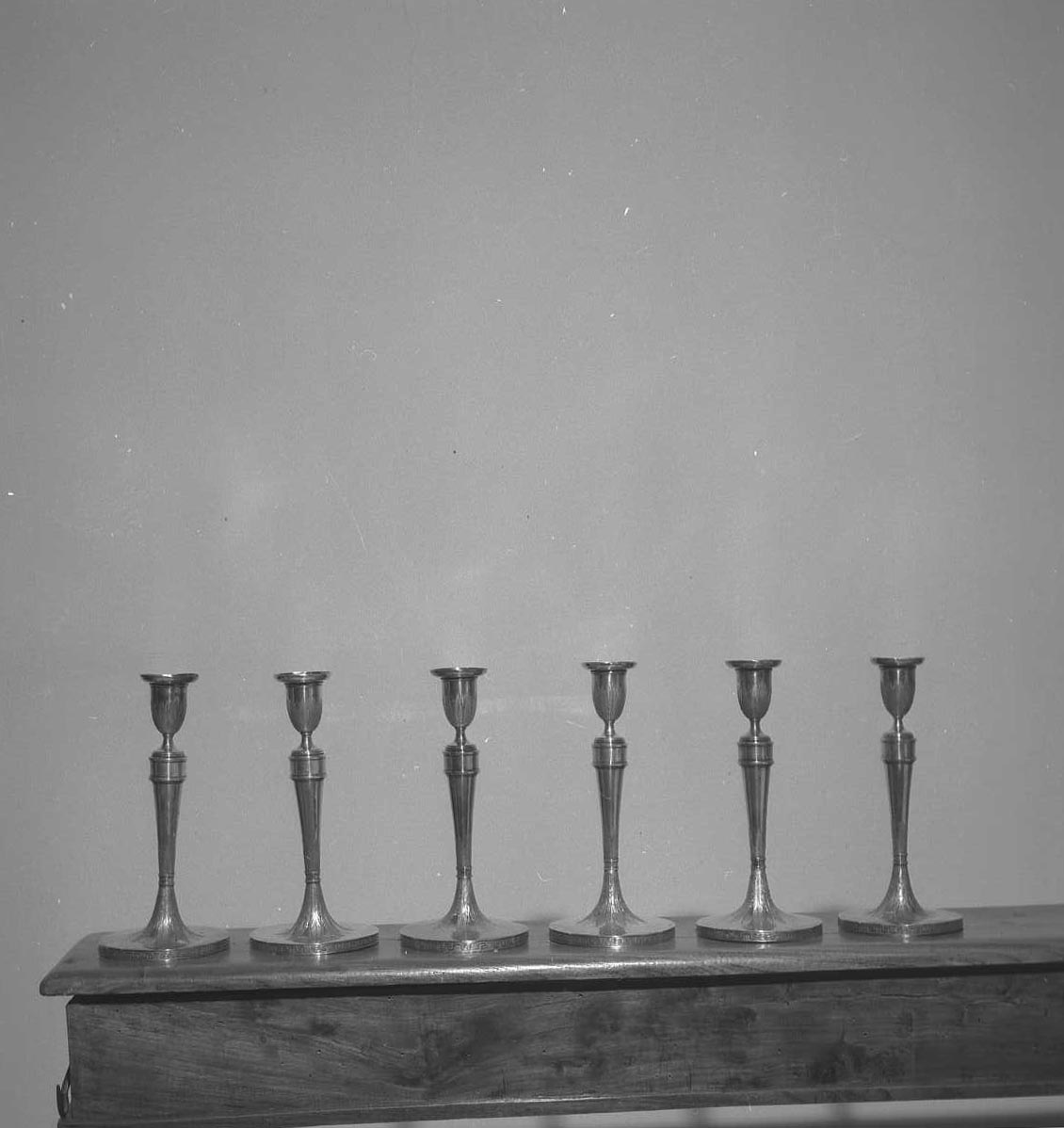 candeliere, serie - bottega romana (fine/inizio secc. XVIII/ XIX)