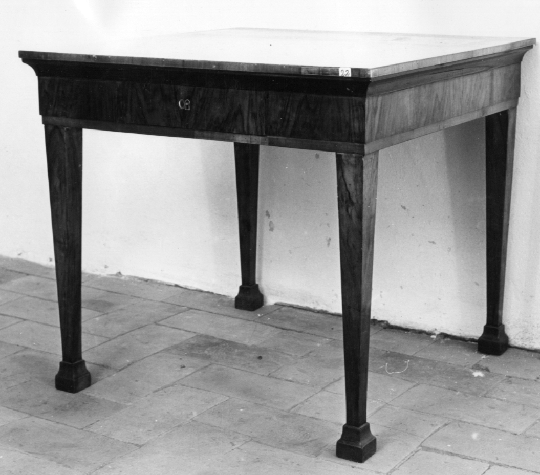 tavolino - bottega faentina (metà sec. XIX)