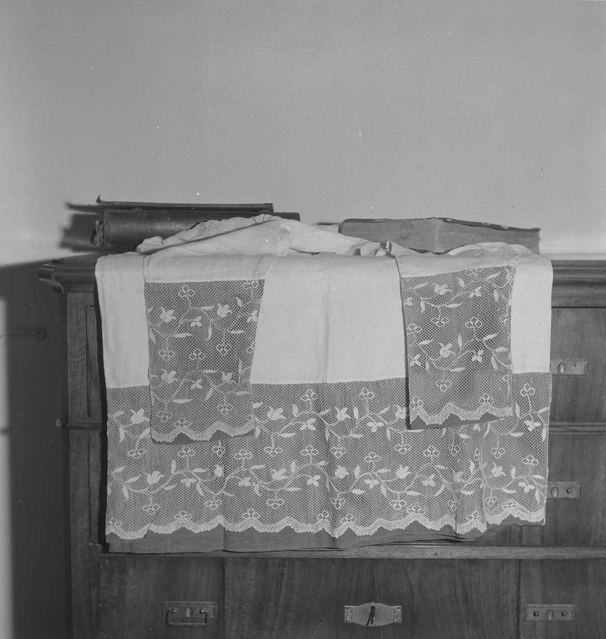 camice - manifattura italiana (secc. XVIII/ XIX)