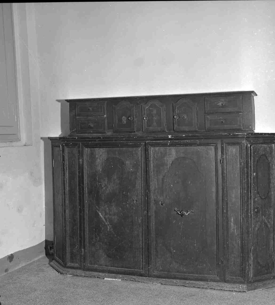 armadio da sacrestia - bottega romagnola (sec. XVIII)