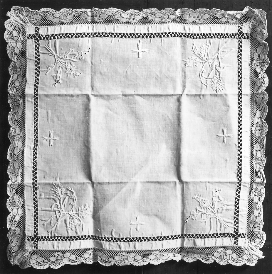 corporale - manifattura italiana (sec. XIX)