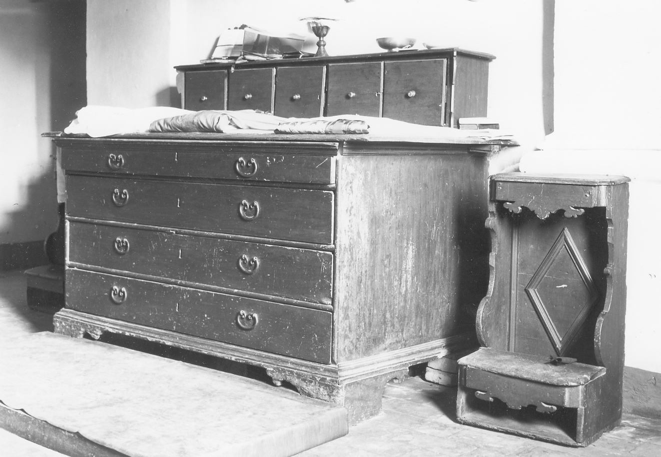 mobile da sacrestia - bottega italiana (fine/inizio secc. XVII/ XVIII)