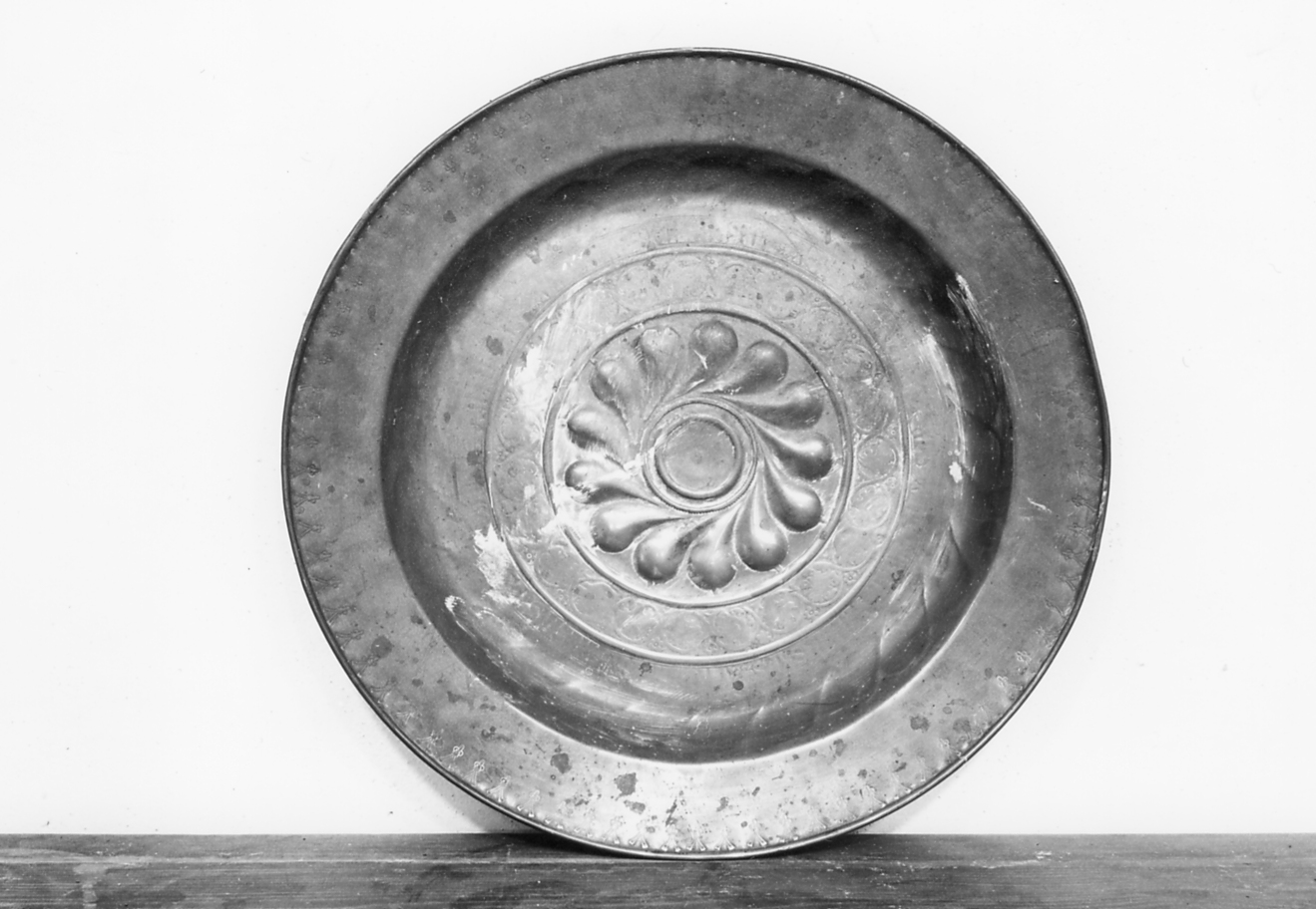 piatto - bottega tedesca (sec. XVI)