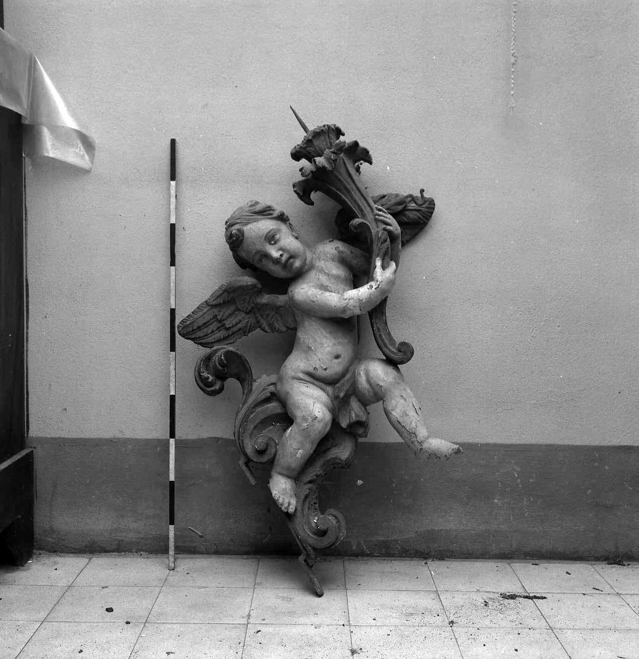 angelo reggitorcia (scultura, coppia) di Fabri Cesare (?) (bottega) (inizio sec. XVIII)