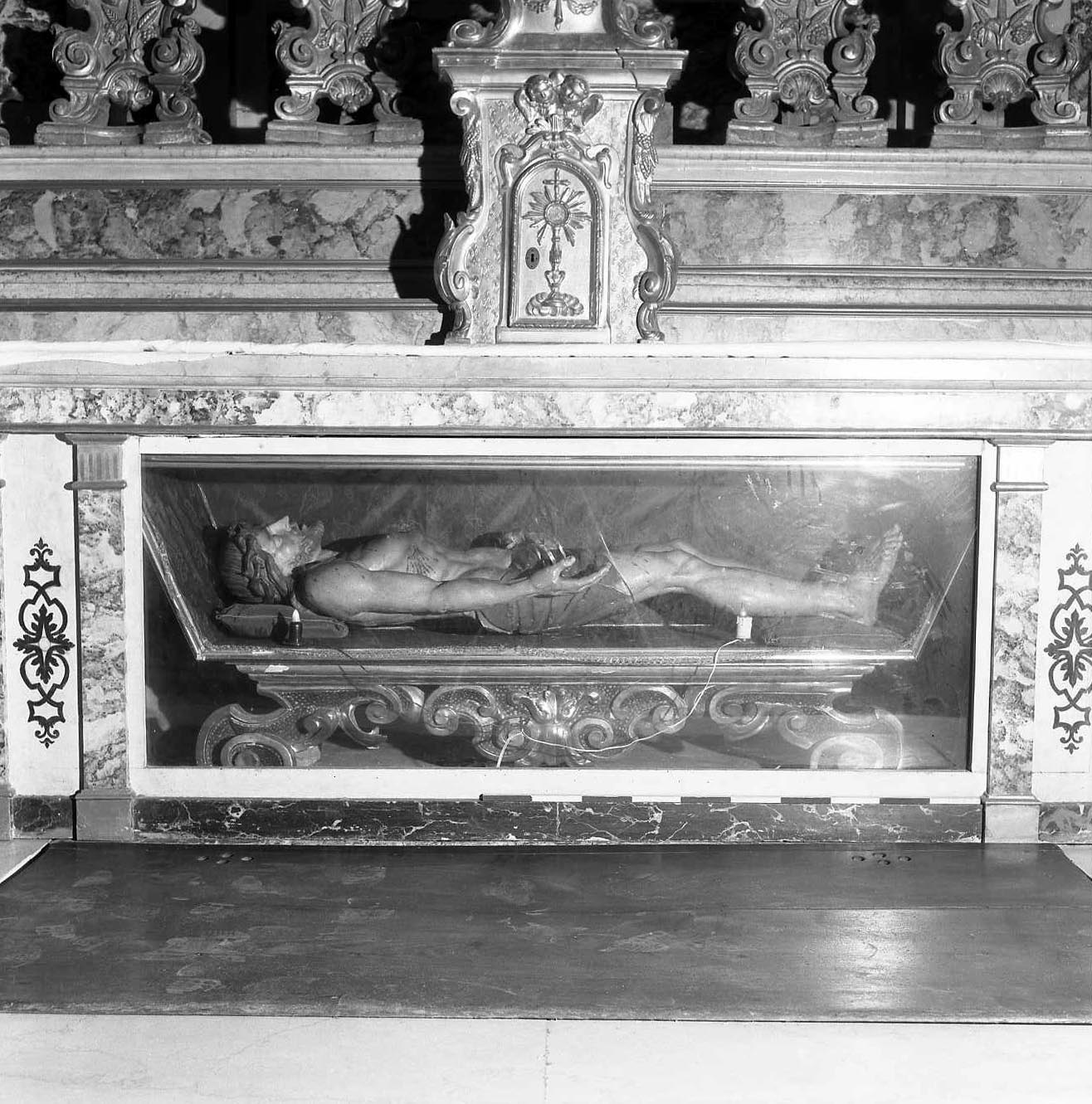 Cristo morto (scultura) di Paganelli Giuseppe (attribuito) (sec. XVIII)