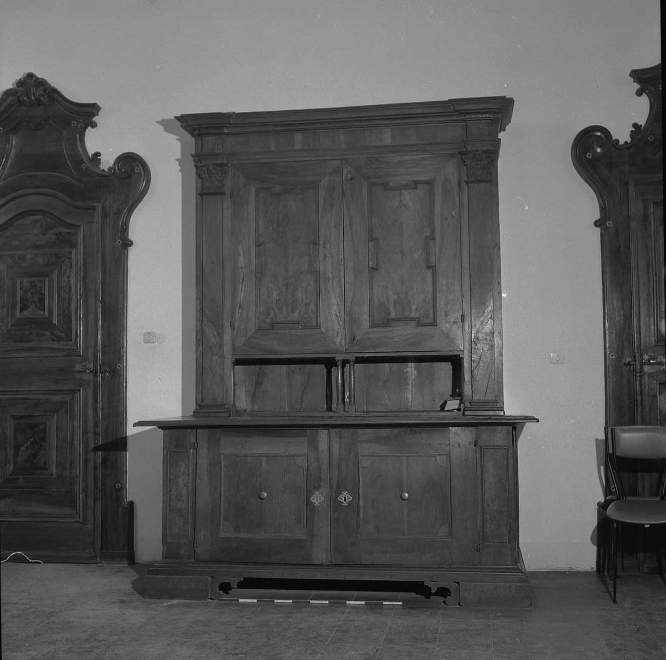 armadio - bottega italiana (sec. XVIII)