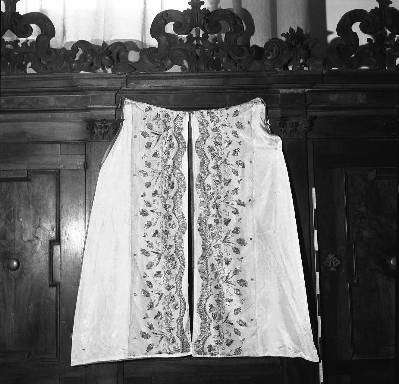 conopeo di tabernacolo - manifattura italiana (sec. XIX)