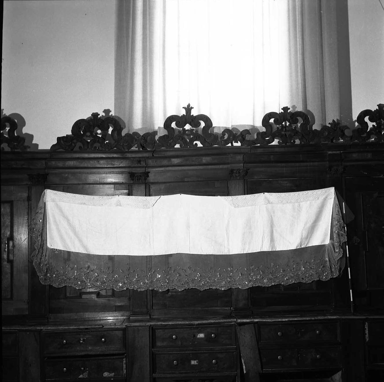 tovaglia d'altare - manifattura italiana (sec. XIX)