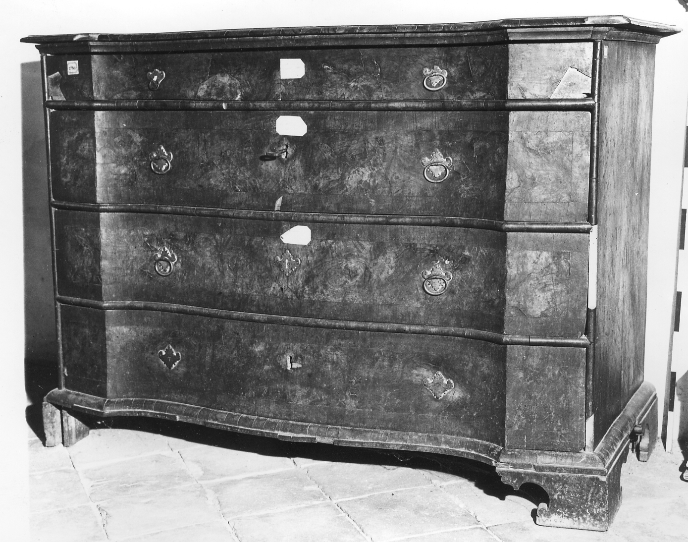 cassettone - ambito emiliano-romagnolo (?) (sec. XVIII)