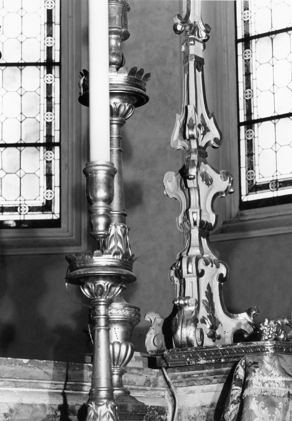 base per croce d'altare - ambito emiliano-romagnolo (seconda metà sec. XVIII)