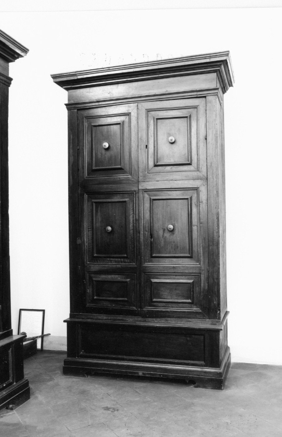 armadio - manifattura emiliano-romagnola (sec. XVII)