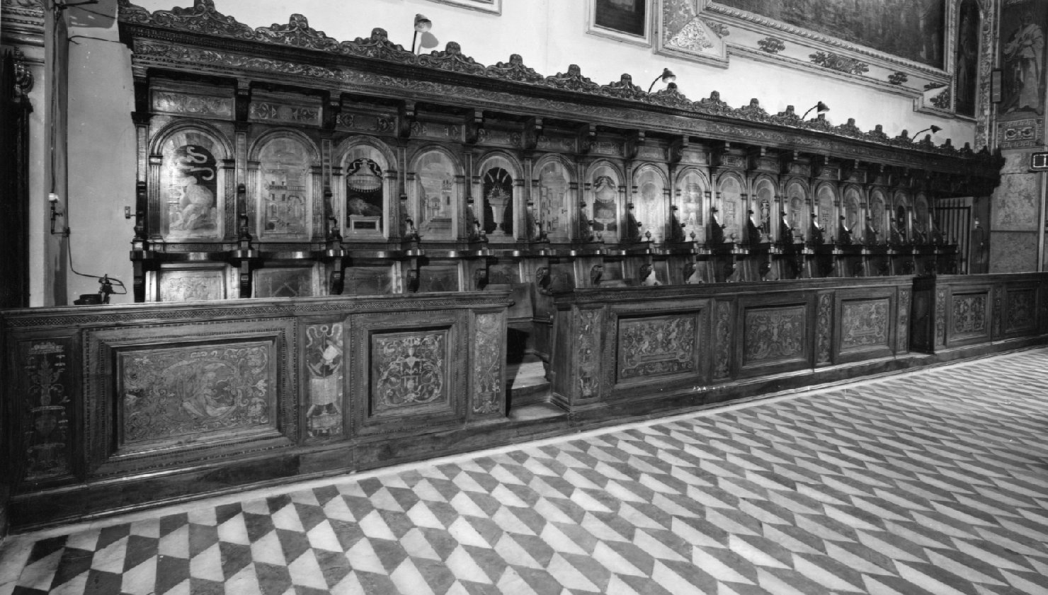 stalli del coro di De Marchi Biagio, Natali Giovan Battista, Labanti Antonio (sec. XVI, sec. XVII)