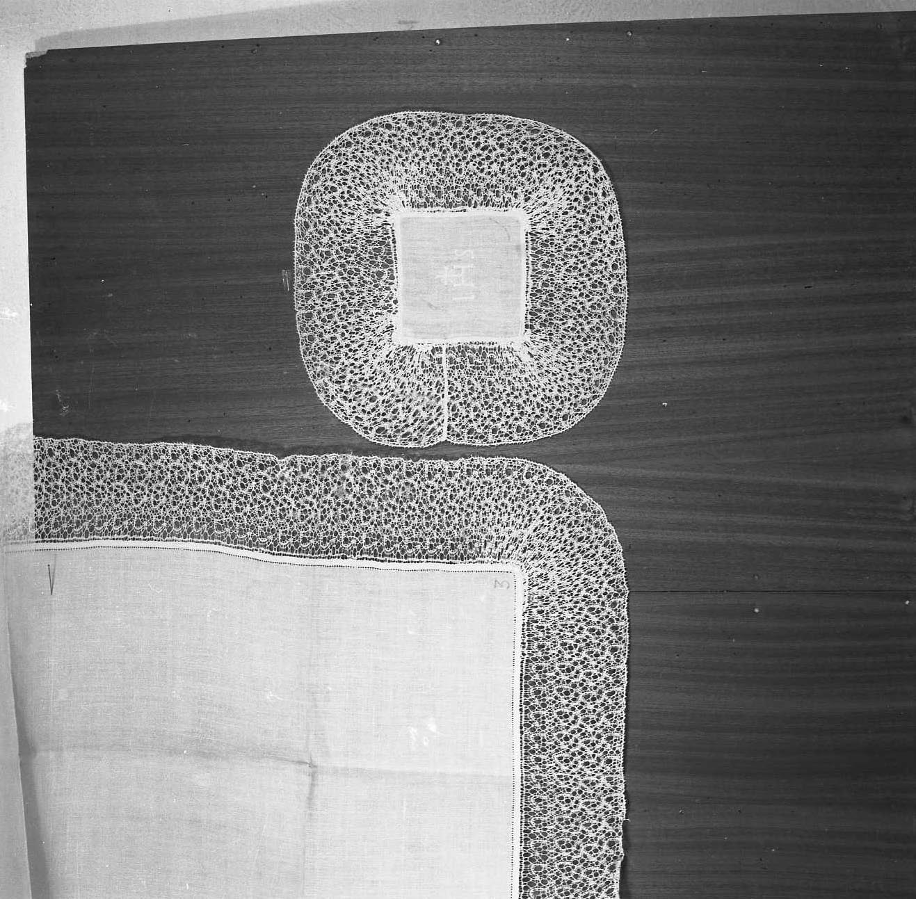 corporale - manifattura italiana (sec. XVIII)