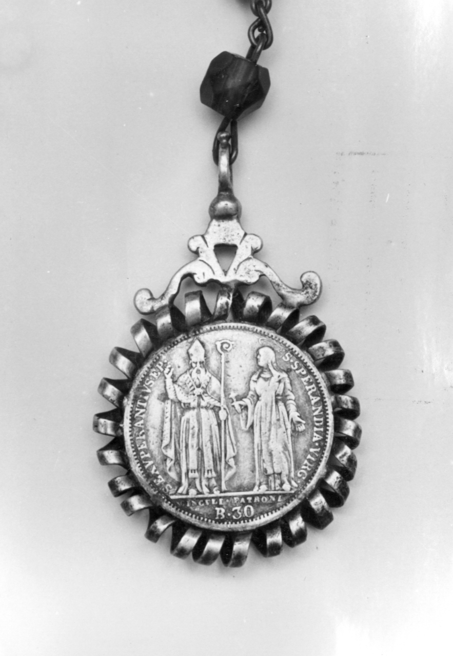 Sant'Esuperandio vescovo e Santa Sperandia monaca/ ritratto di papa Pio VIII di profilo (corona del rosario) di Cerbara N (attribuito) - produzione italiana (sec. XIX, sec. XIX)