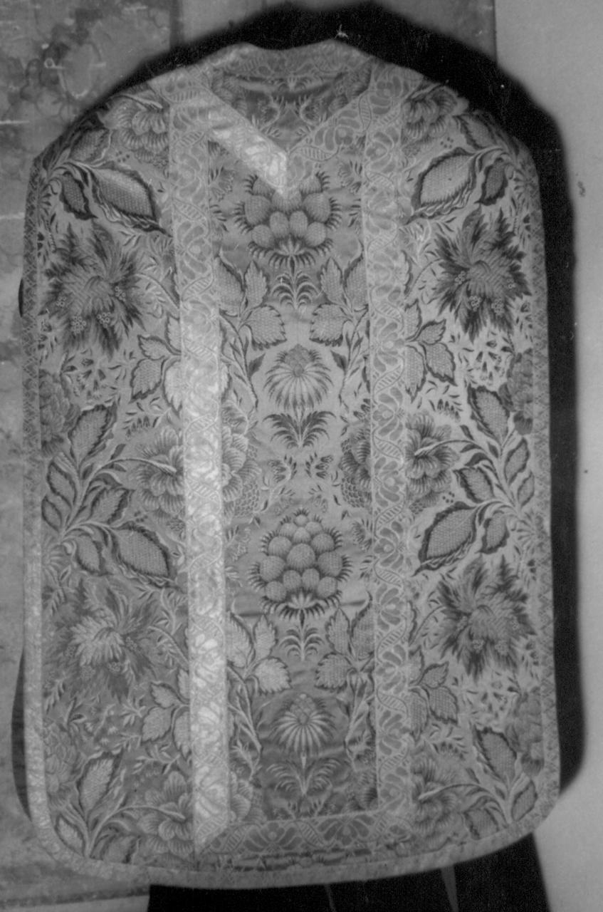 paramento liturgico - manifattura francese (prima metà sec. XVIII)