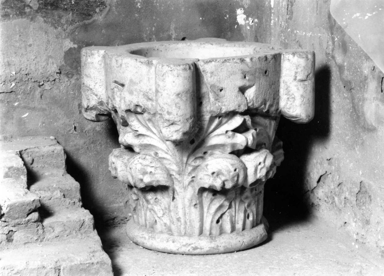 capitello - ambito modenese, bottega modenese (secc. XII/ XV)