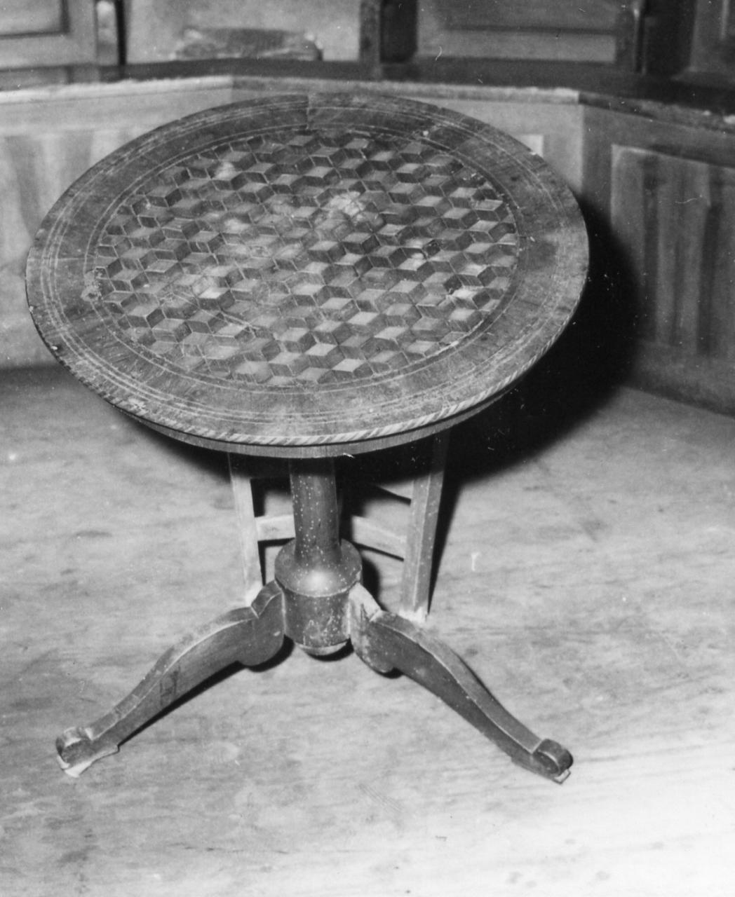 tavolino - bottega reggiana (metà sec. XIX)