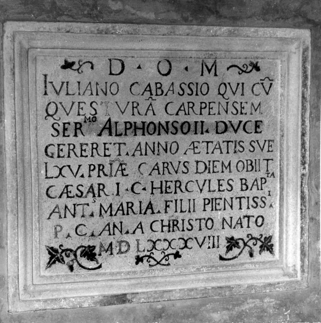 lapide tombale - bottega modenese (sec. XVI)